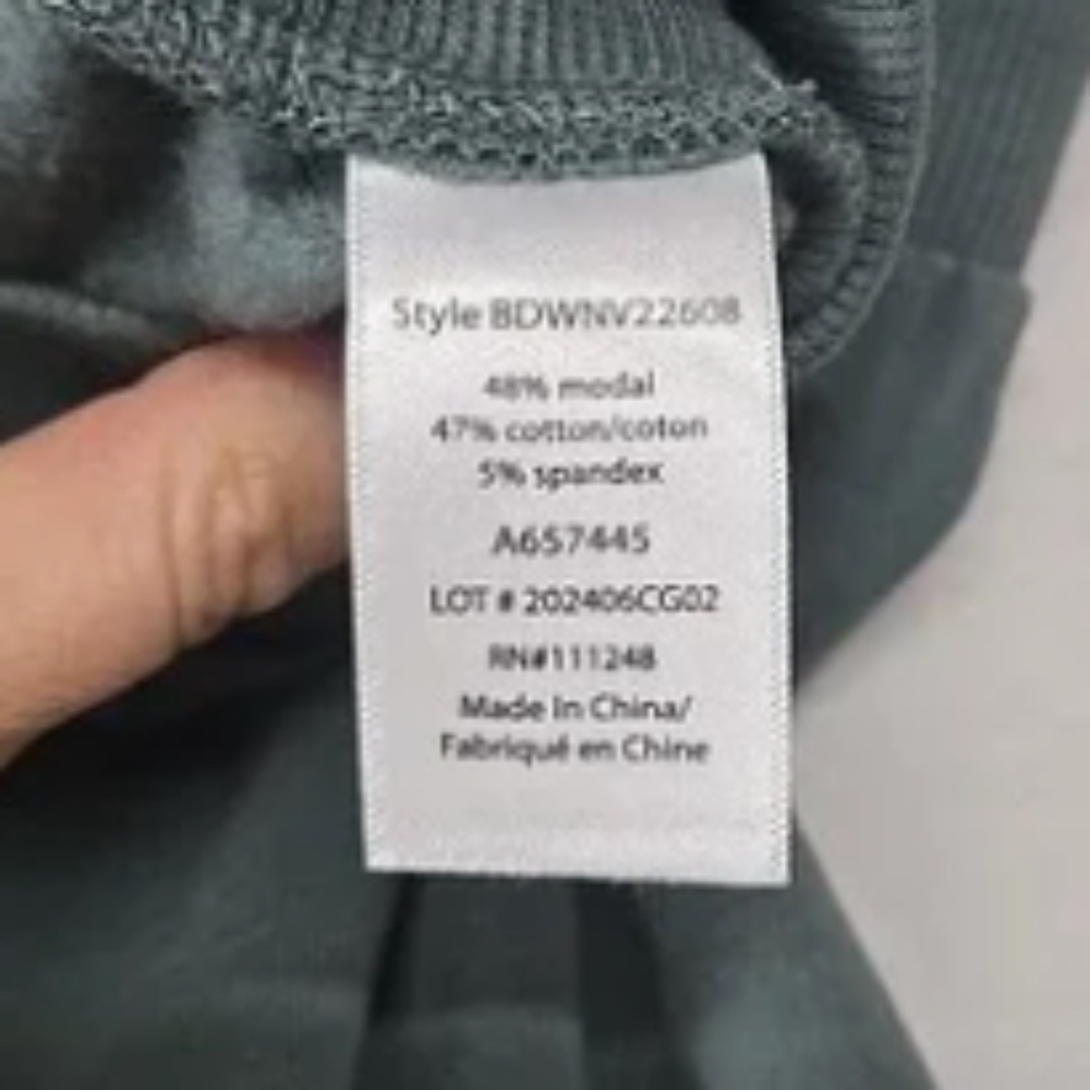 BAREFOOT DREAMS Malibu Collection Lounge Ankle Relaxed Pants Sage Green SP EUC - Picture 7 of 7